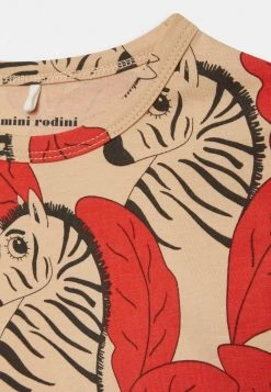 Mini Rodini ZEBRAS TEE UNISEX - Print T-shirt - Red -Mini Rodini shop 8a9ac2fb24af42478fc39da2b67b5fef